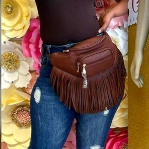 🤚🏽FREE FANNY PACK 👇🏽